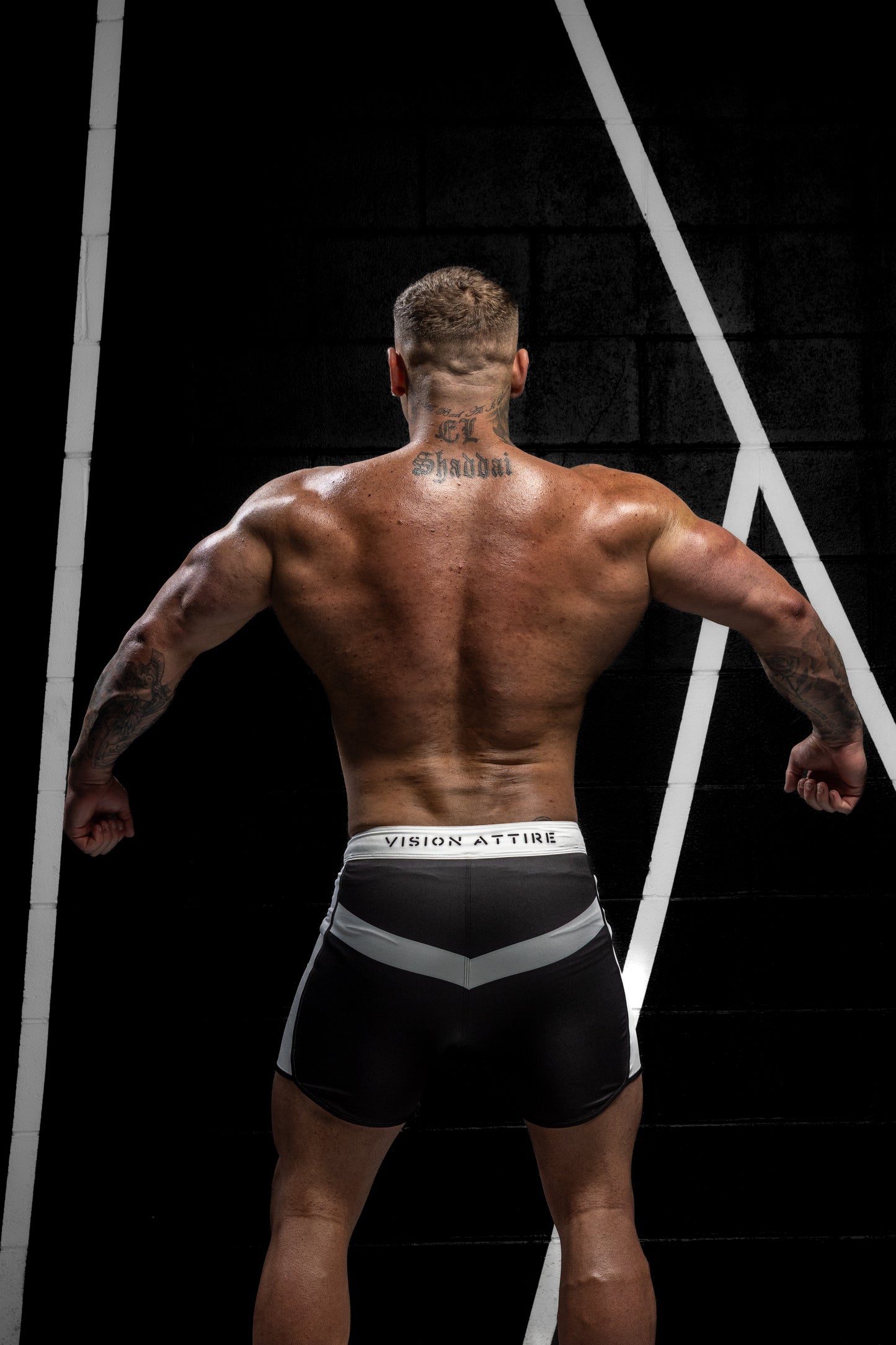 BLACK & WHITE MEN'S PHYSIQUE SHORTS
