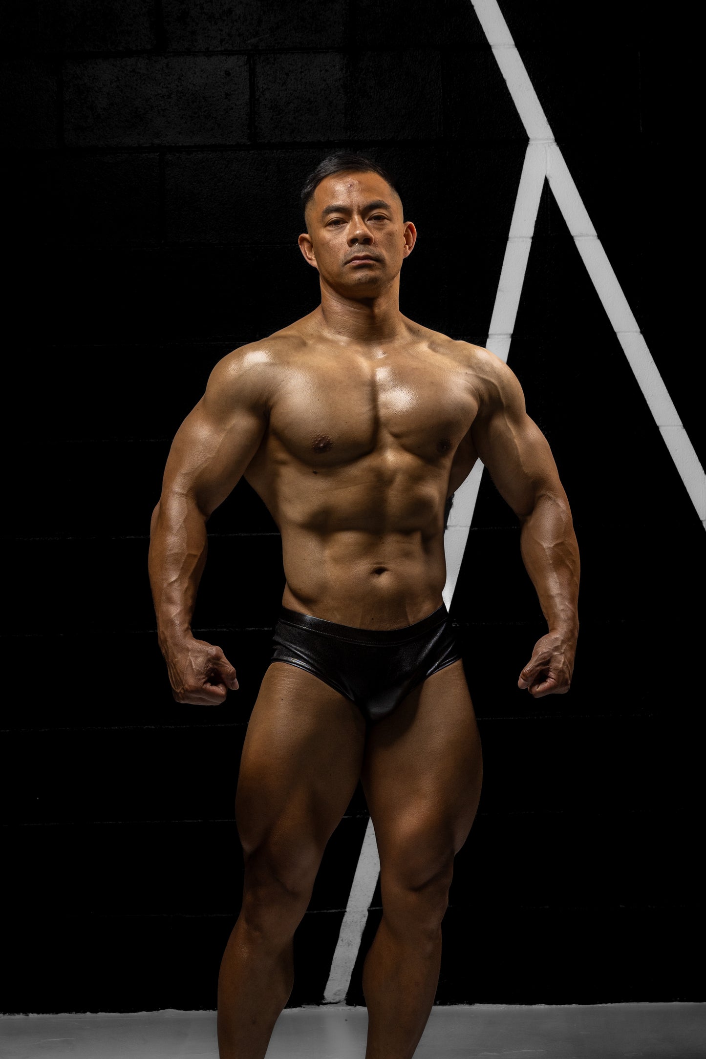 CLASSIC SQUARE CUT TRUNKS