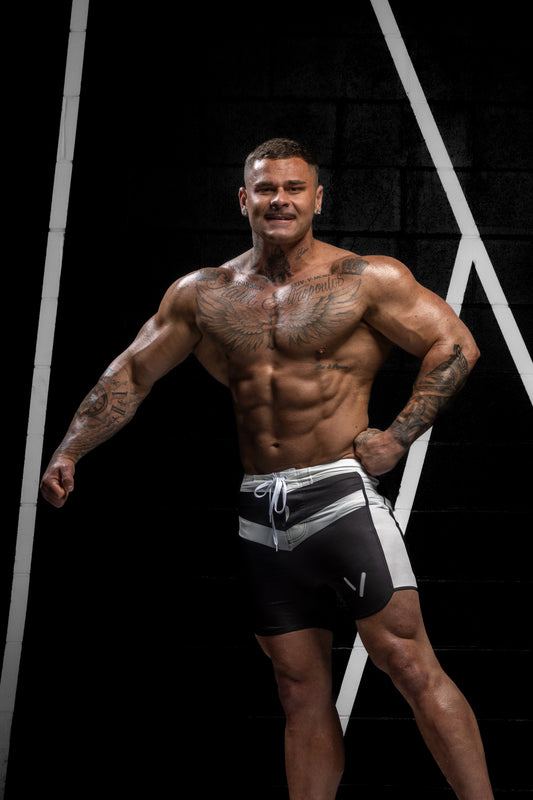 BLACK & WHITE MEN'S PHYSIQUE SHORTS